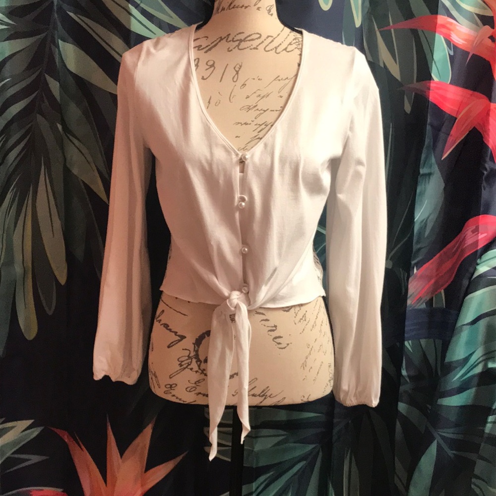 NWT! COTON FRAIS FAUX PEARL BUTTON FRONT TIE LACE BACK  CROP TOP SMALL